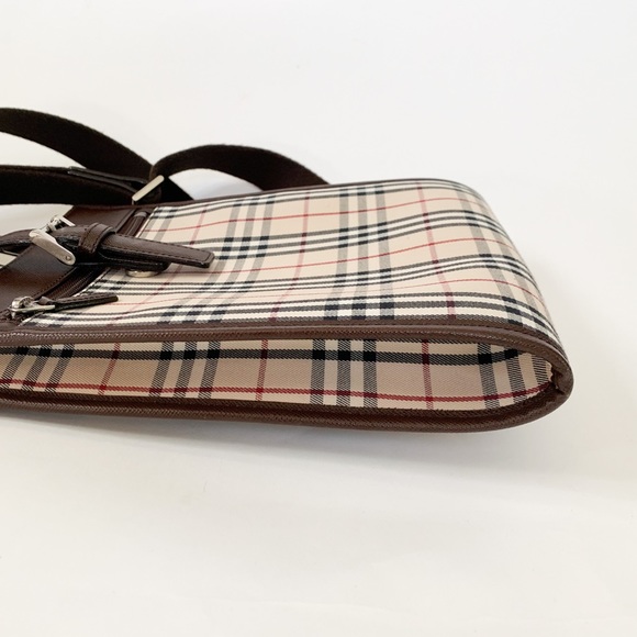- 🥰Pretty🥰BURBERRY BEIGE CROSSBODY - Picture 12 of 16